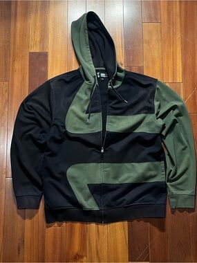 Vintage Etnies Black & Olive zip up